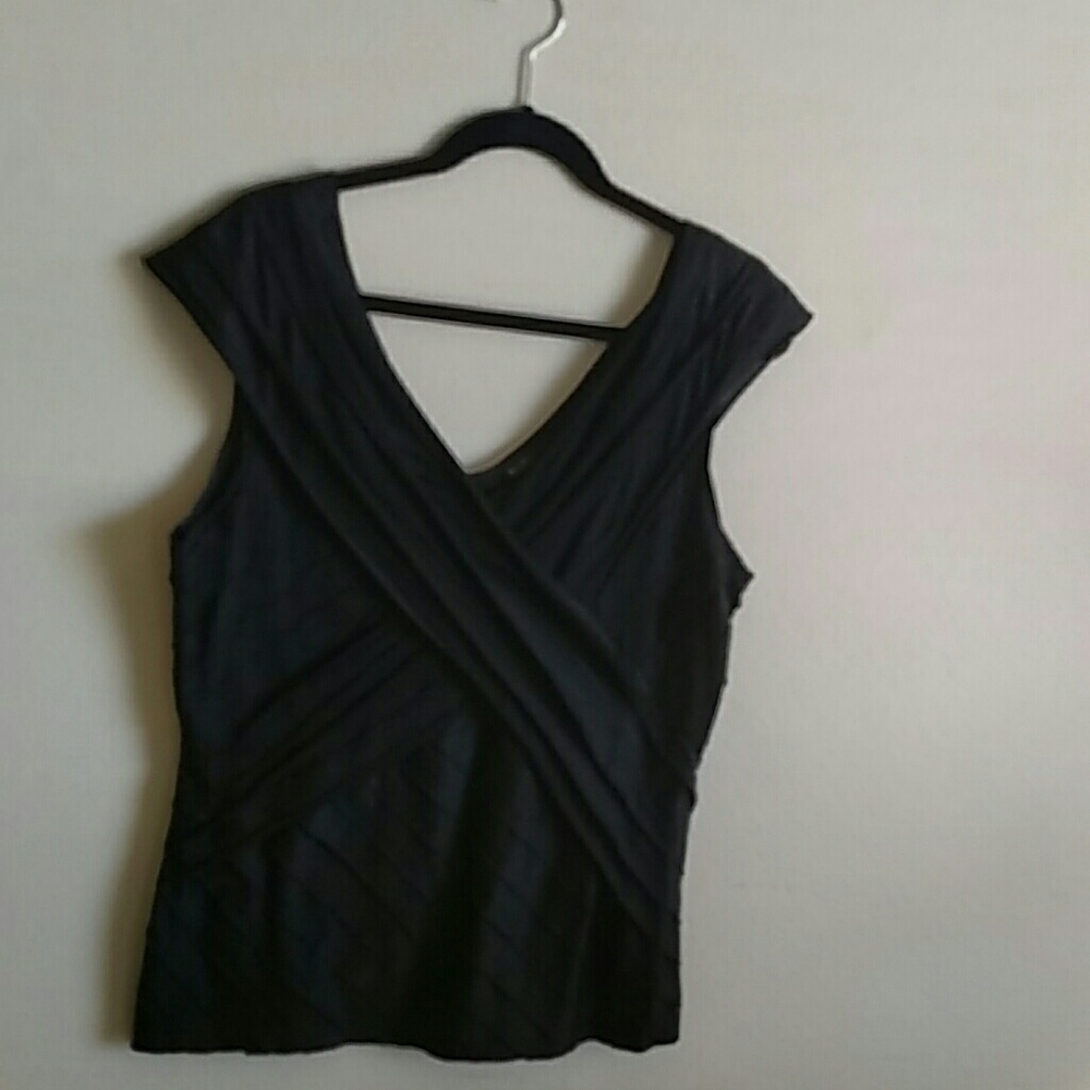 Top - Picture 4 of 4